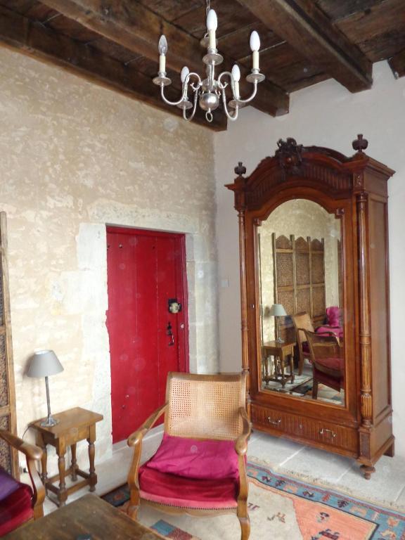 Chateau D'Avanton Rum bild