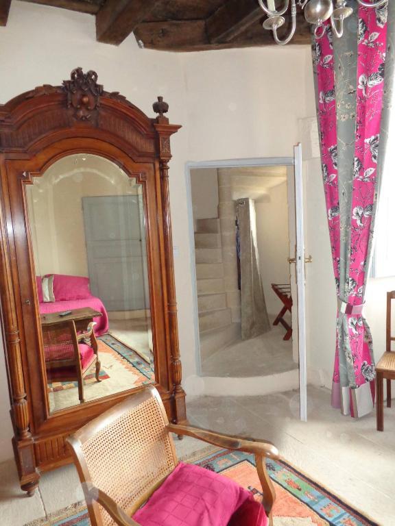 Chateau D'Avanton Rum bild