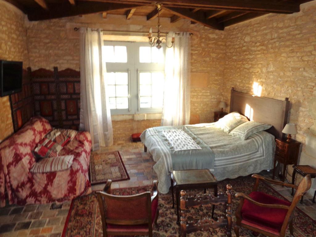 Chateau D'Avanton Rum bild